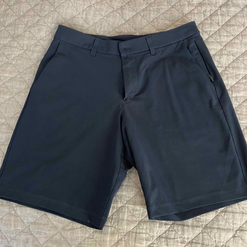Lululemon Shorts Men’s 32 Commission Classic